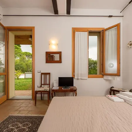 坎帕纳西农场酒店 农家乐 *