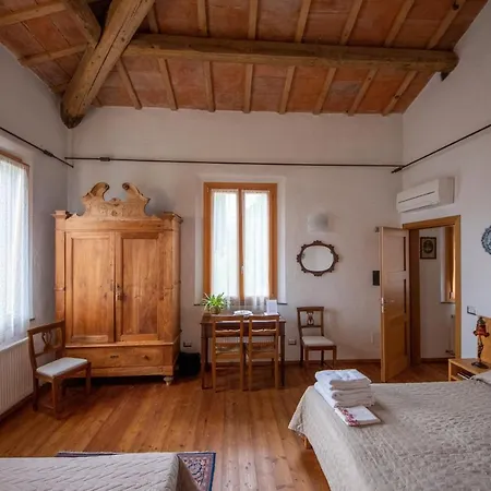 坎帕纳西农场酒店